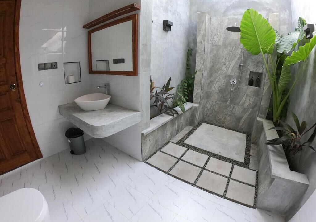 Photo of Bathroom in Fuvahmulah