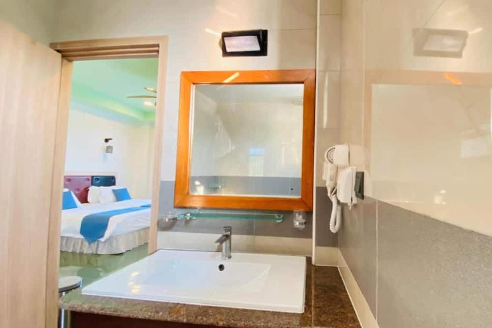 Photo of Bathroom in Felidhoo