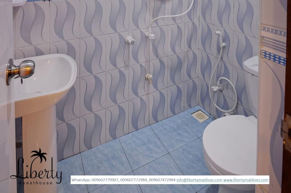 Photo of Bathroom in Himandhoo