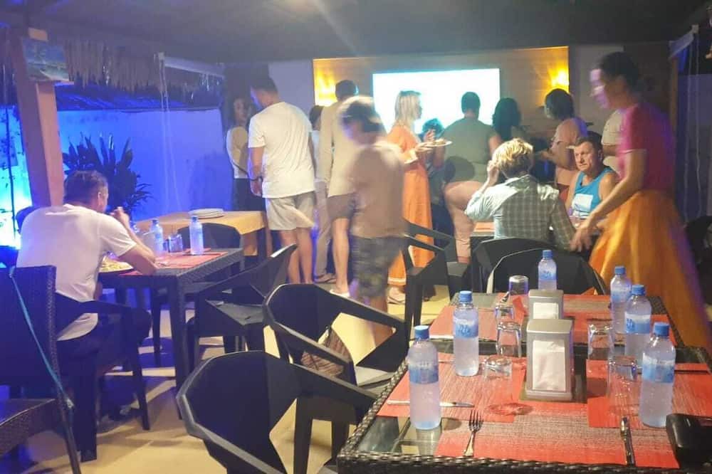 Photo of Others in Himandhoo