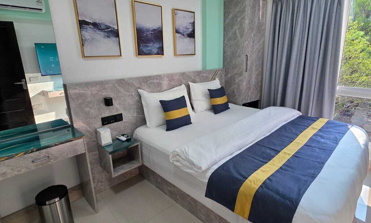 Photo of Bedroom in Male