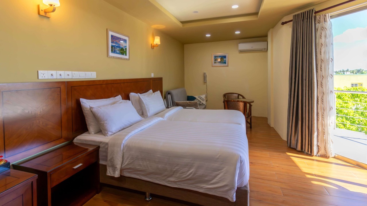 Photo of Bedroom in Kudahuvadhoo