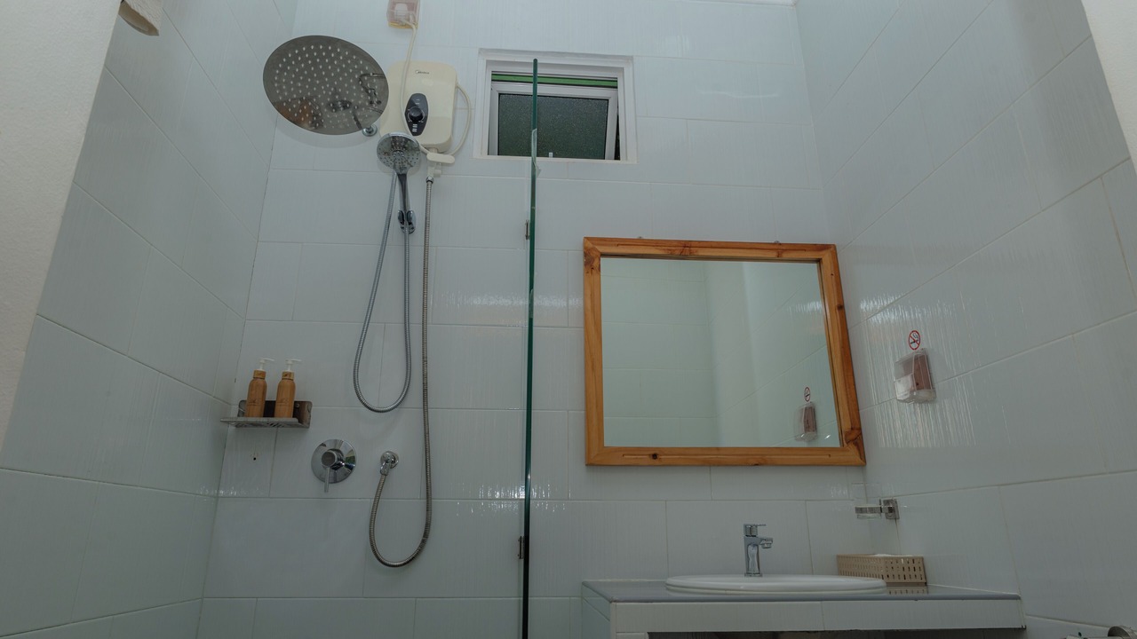 Photo of Bathroom in Omadhoo