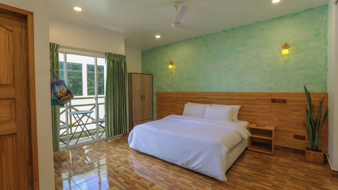 Photo of Bedroom in Omadhoo