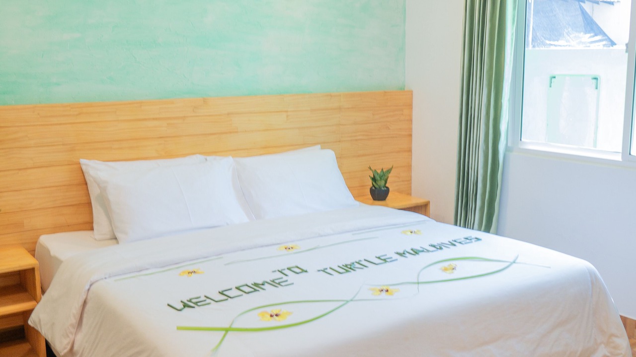 Photo of Bedroom in Omadhoo