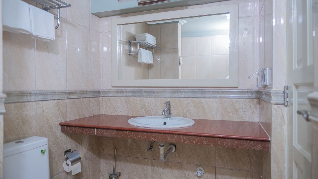 Photo of Bathroom in Thinadhoo