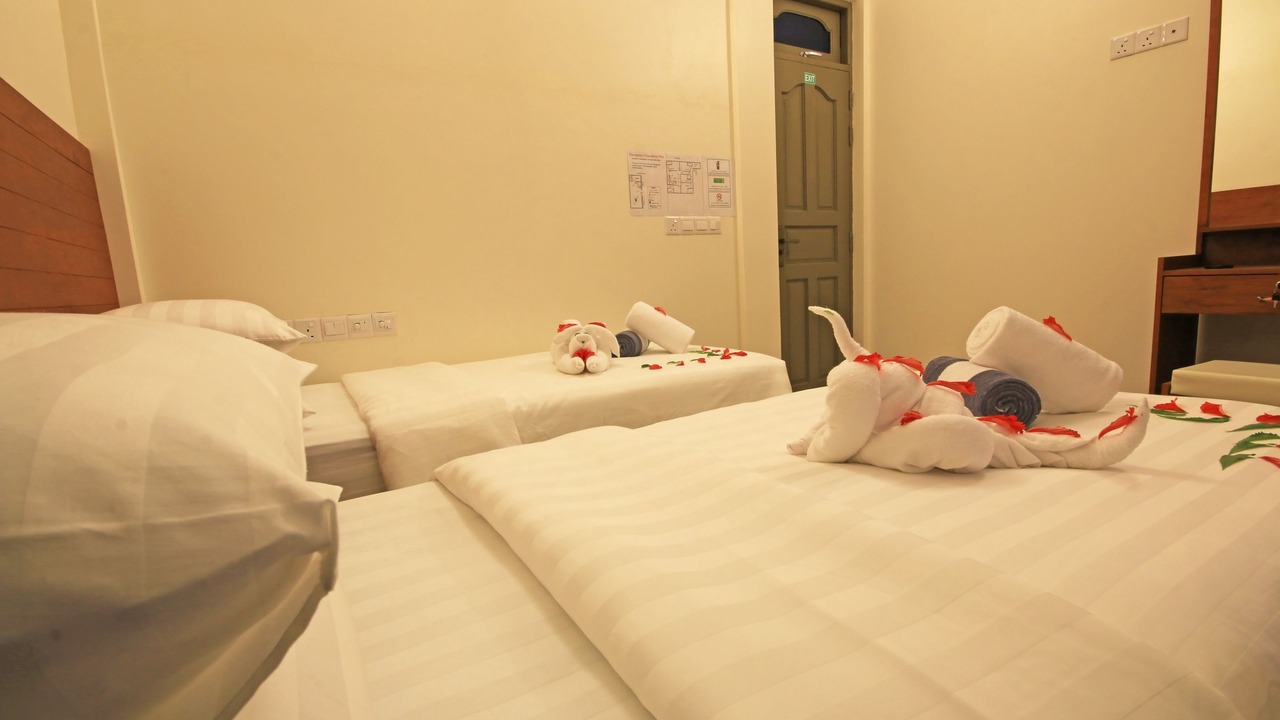 Photo of Bedroom in Omadhoo
