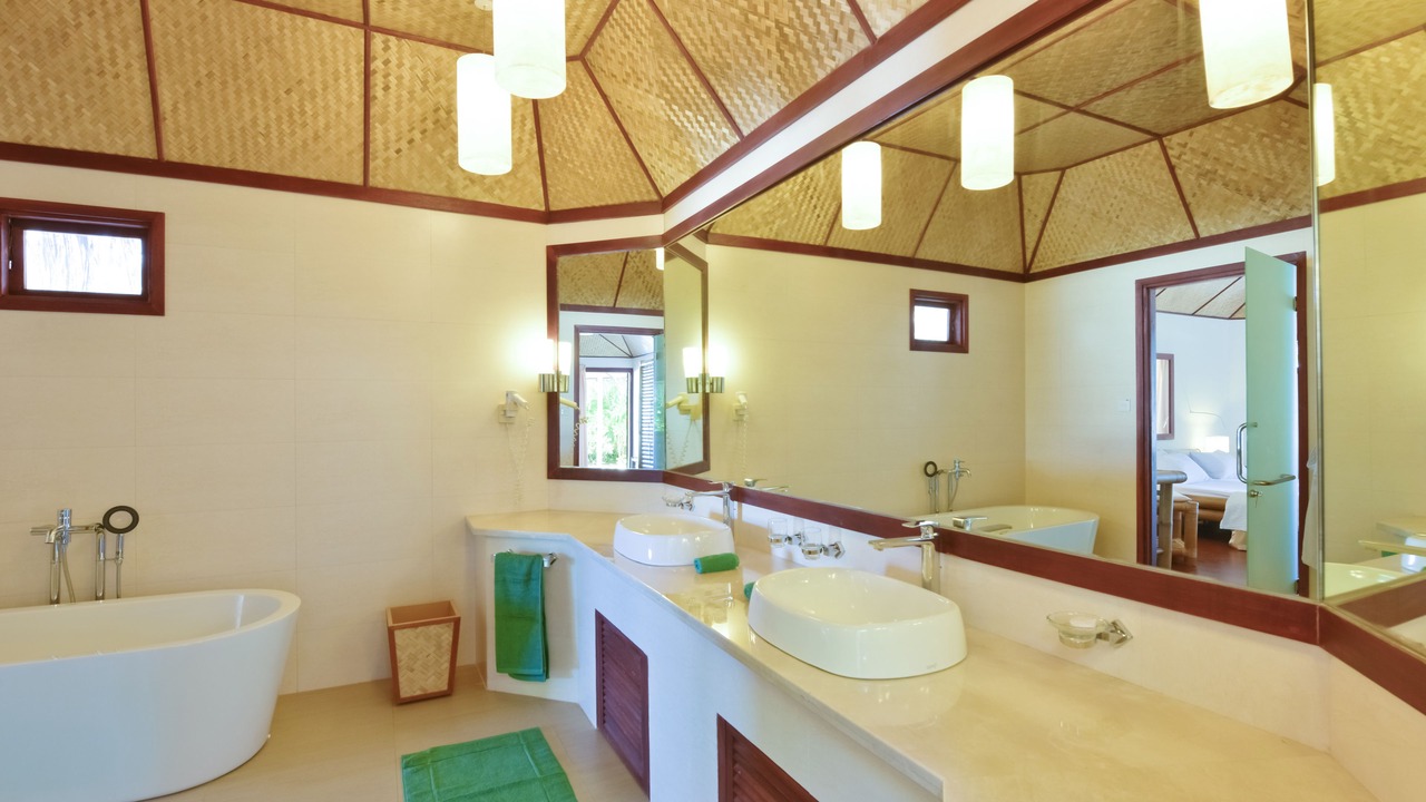 Photo of Bathroom in Thulhaagiri