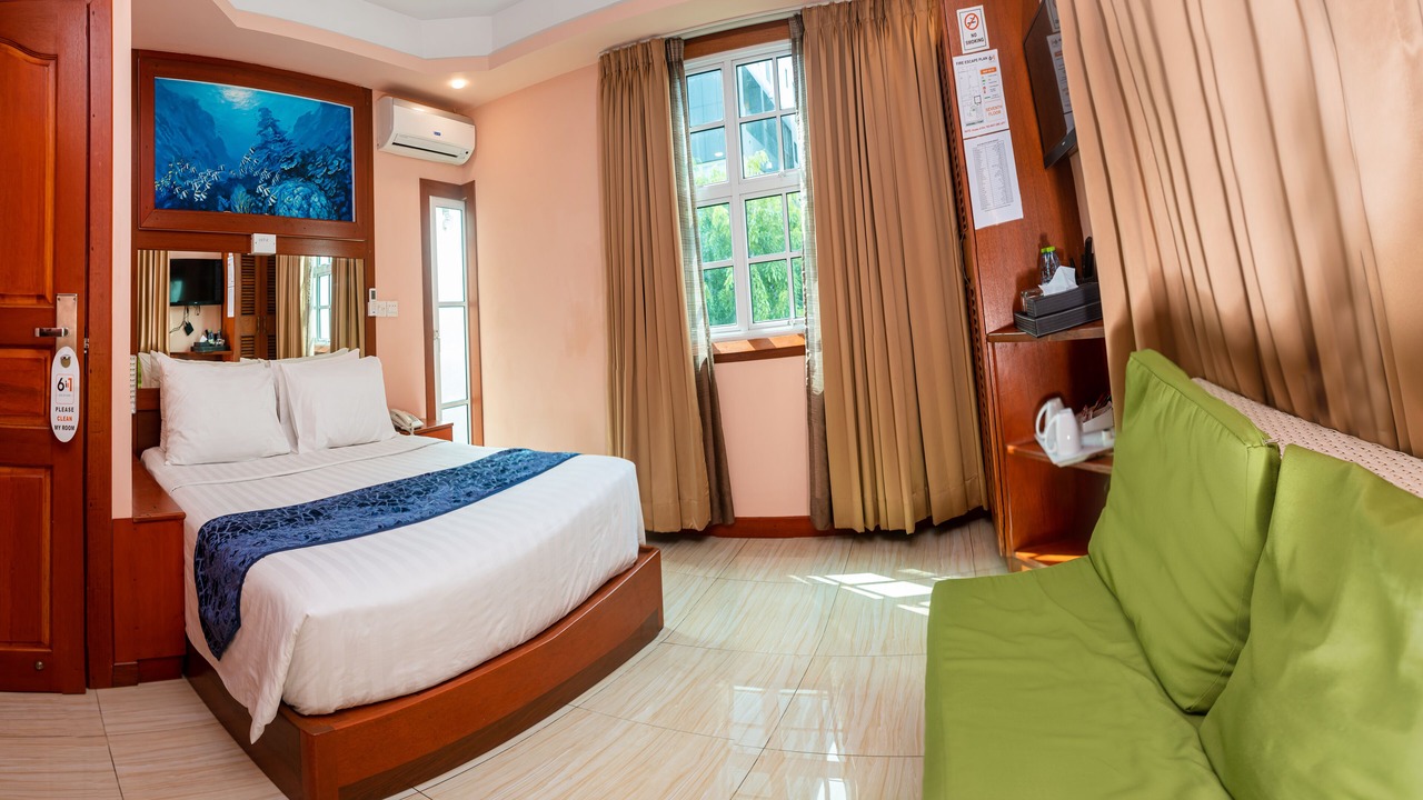 Photo of Bedroom in Male