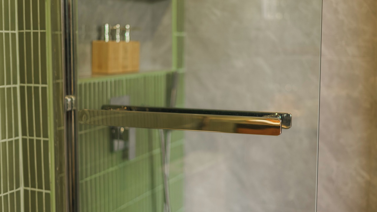 Photo of Bathroom in Dharavandhoo