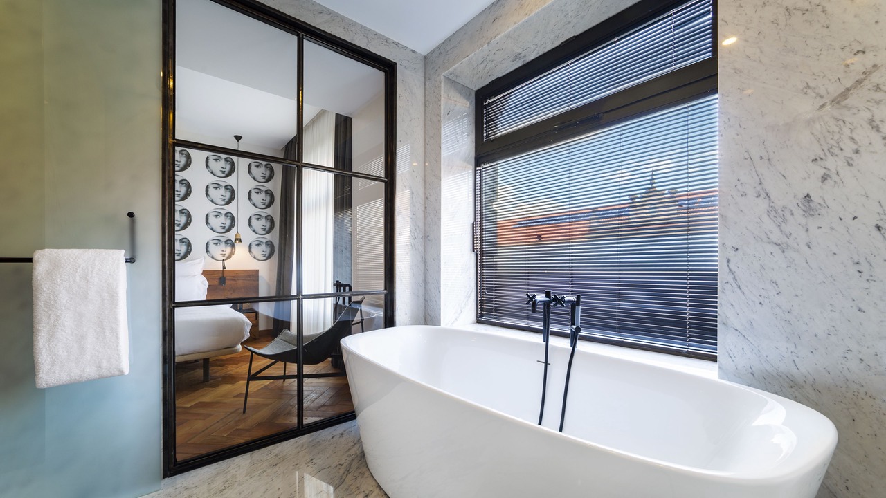 Photo of Bedroom in mtatsminda