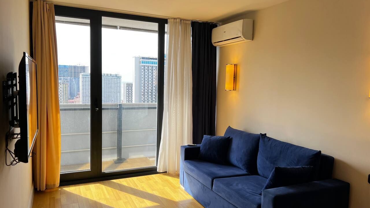 Photo of Livingroom in New Boulevard