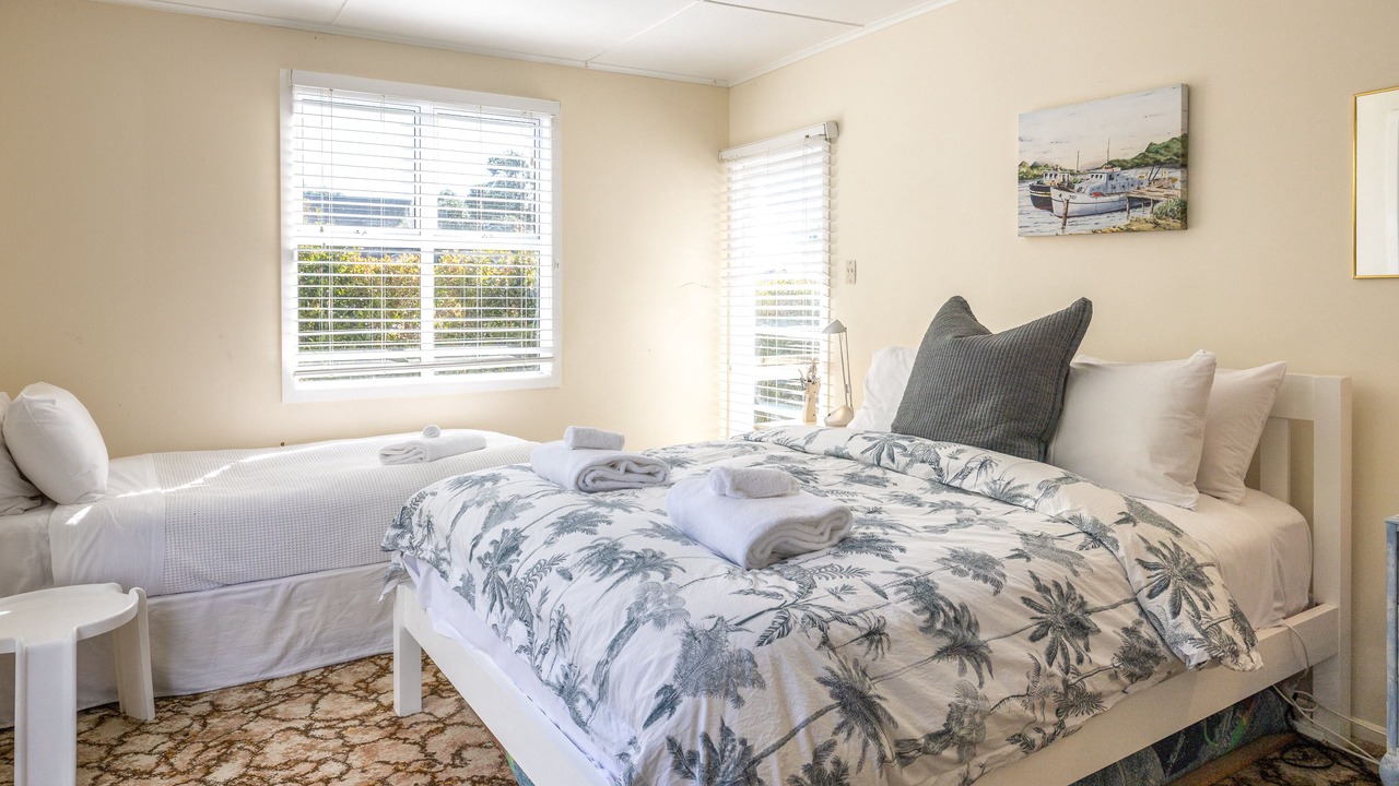 Photo of Bedroom in Onetangi