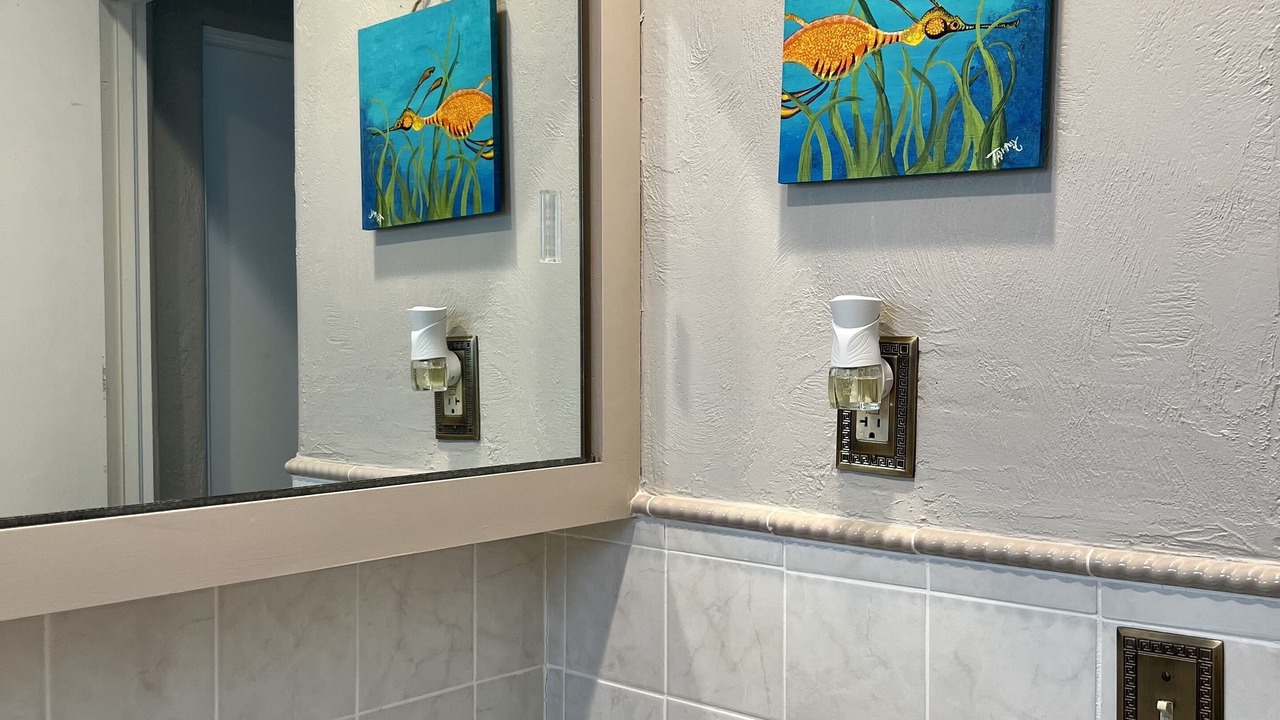 Photo of Bathroom in Sunny Shores