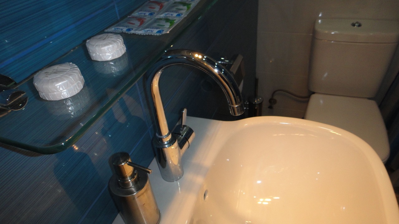 Photo of Bathroom in New Boulevard