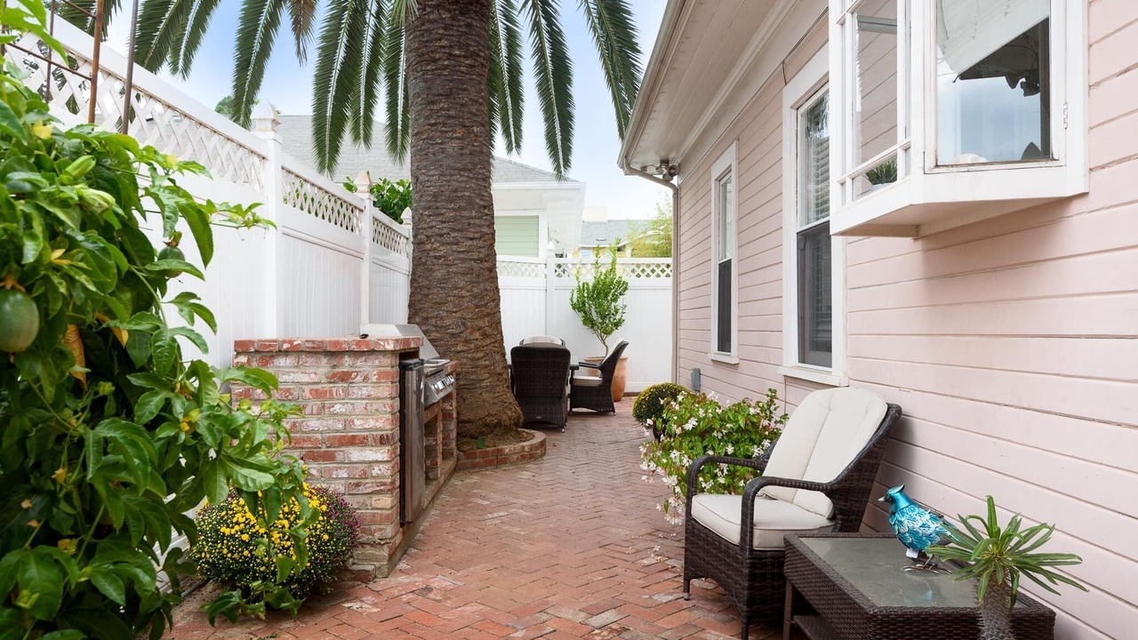 Photo of Patio Balcony in Historic Downtown Santa Barbara