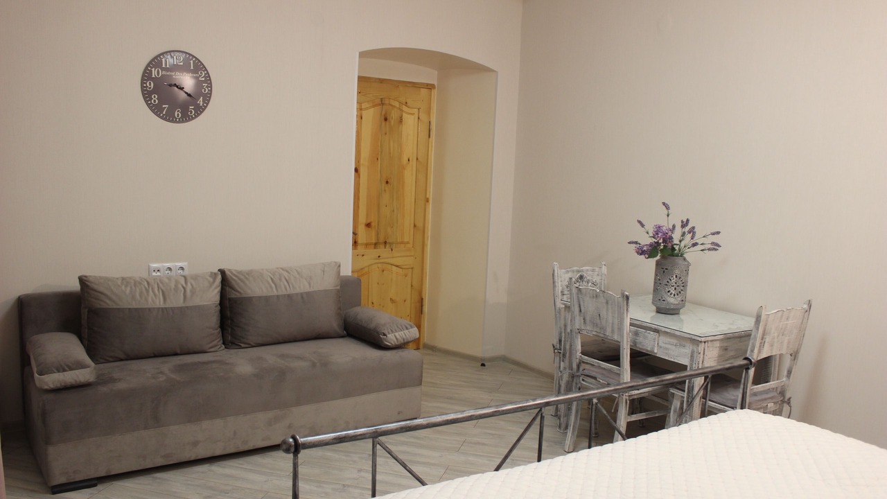 Photo of Bedroom in mtatsminda