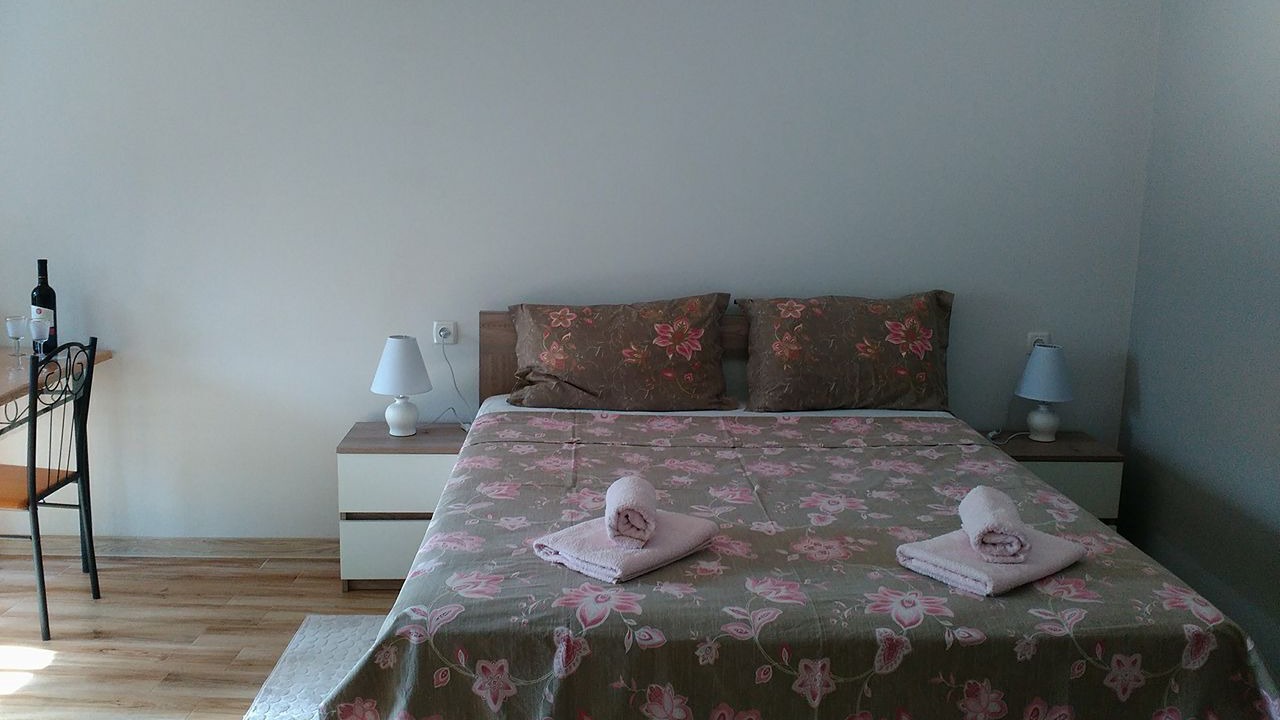 Photo of Bedroom in mtatsminda