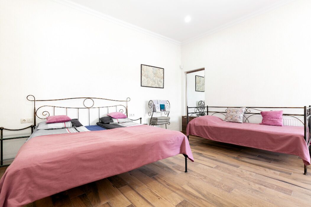 Photo of Bedroom in mtatsminda