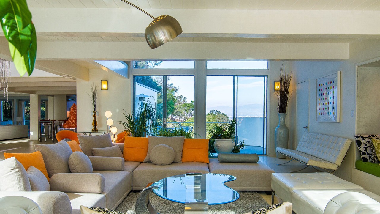 Photo of Livingroom in Sherman Oaks