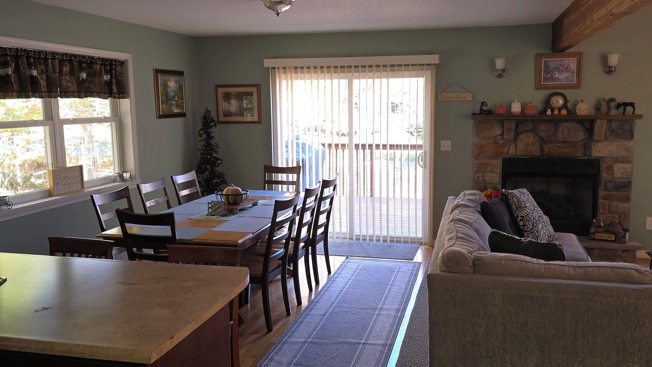 Photo of Livingroom in Albrightsville