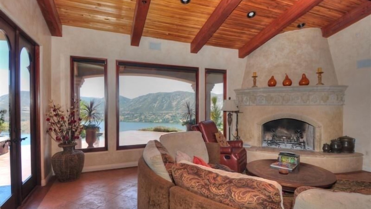 Photo of Livingroom in Lake Hodges