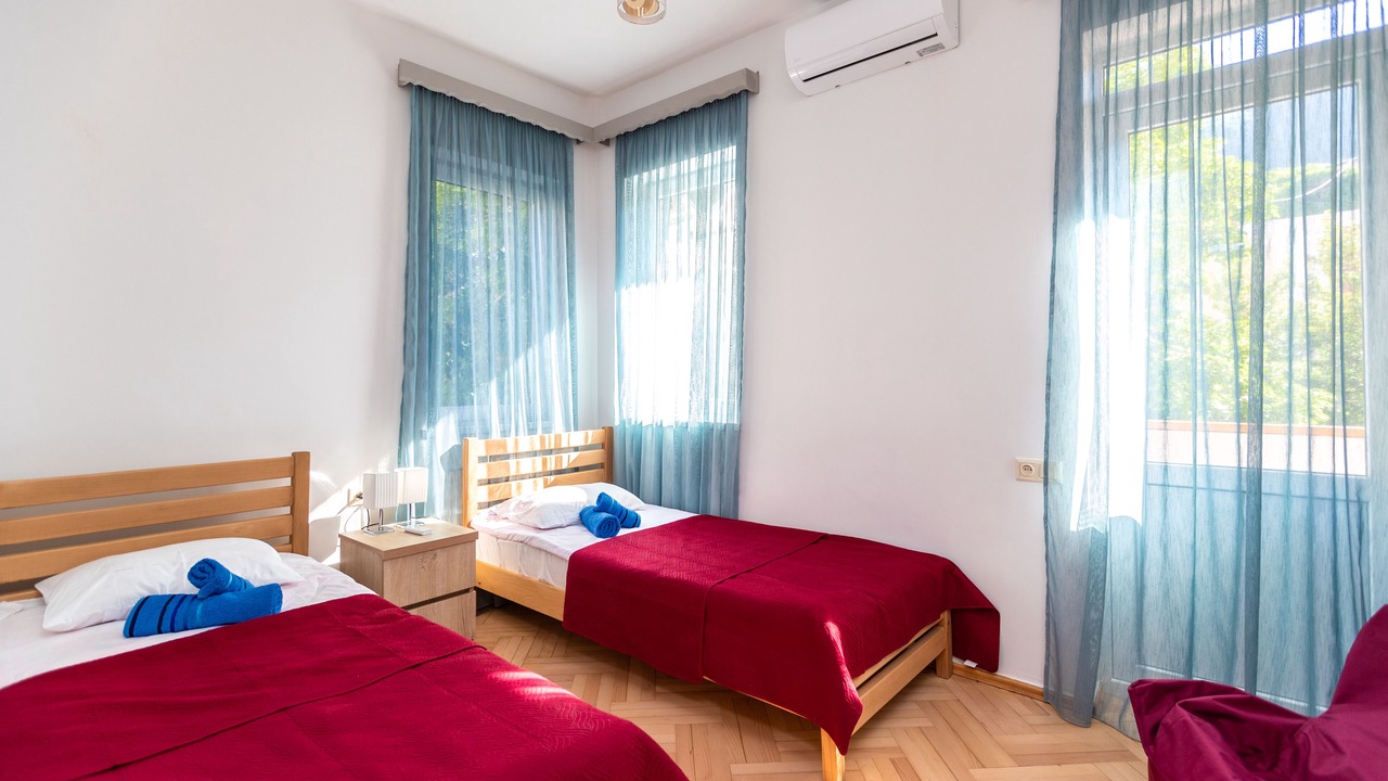 Photo of Bedroom in mtatsminda