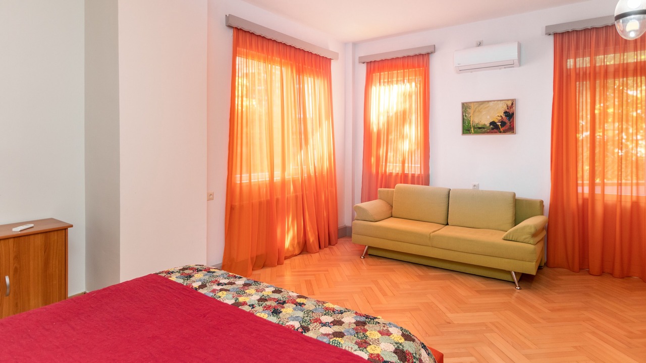 Photo of Bedroom in mtatsminda