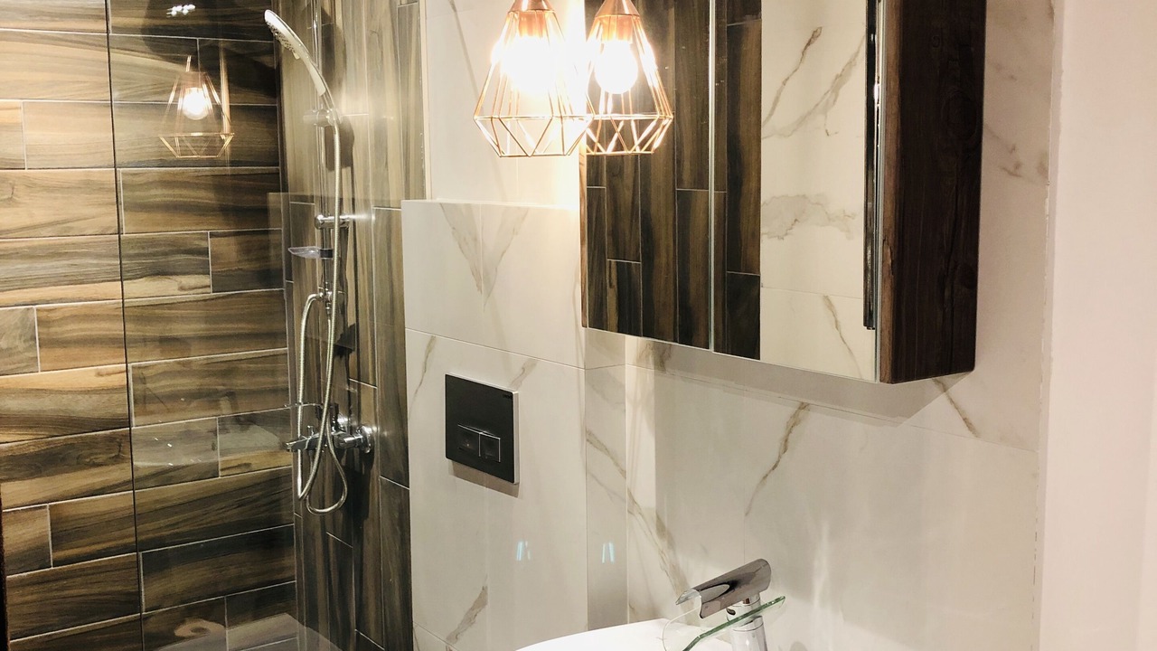 Photo of Bathroom in New Boulevard