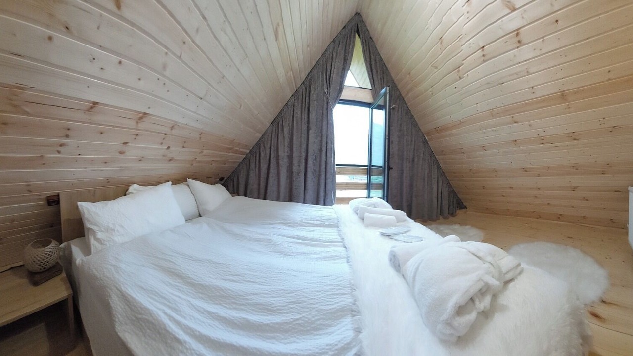 Photo of Bedroom in Stepantsminda