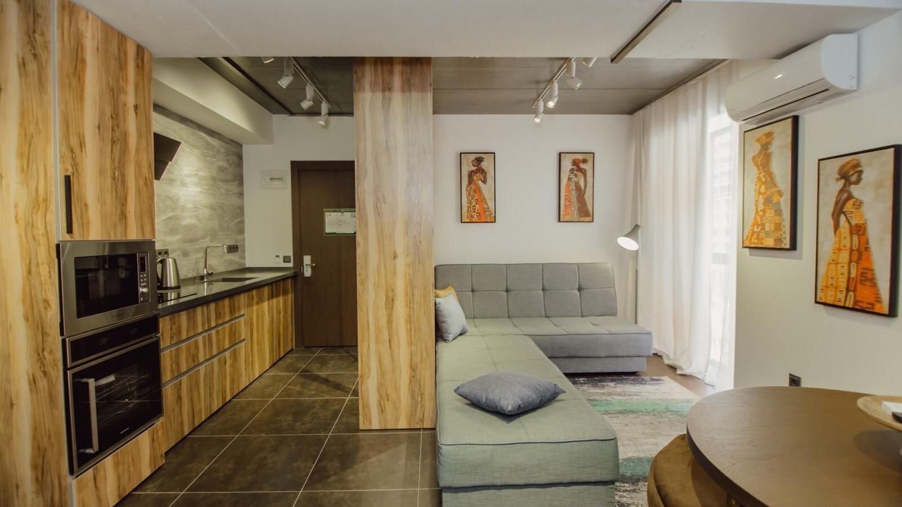 Photo of Livingroom in New Boulevard