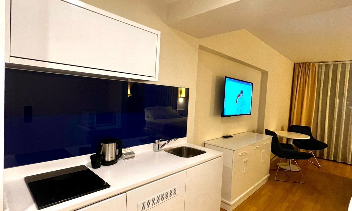 Photo of Kitchen in New Boulevard