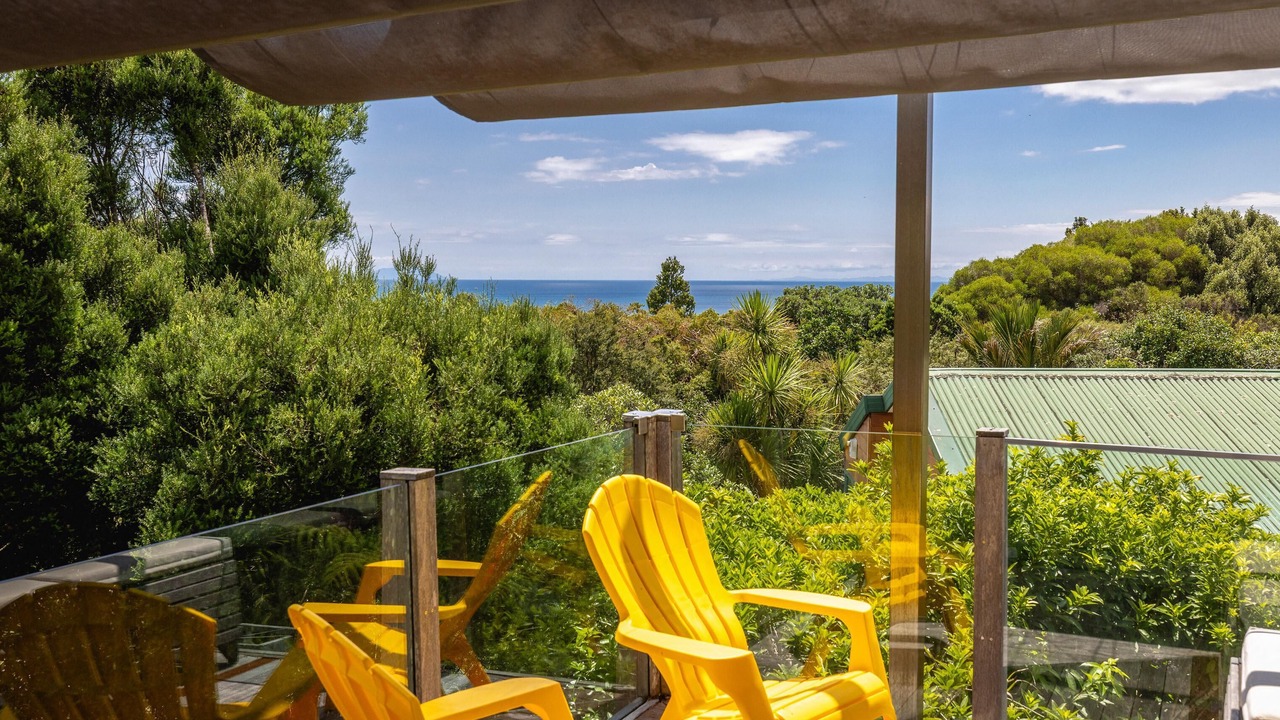 Photo of Livingroom in Onetangi