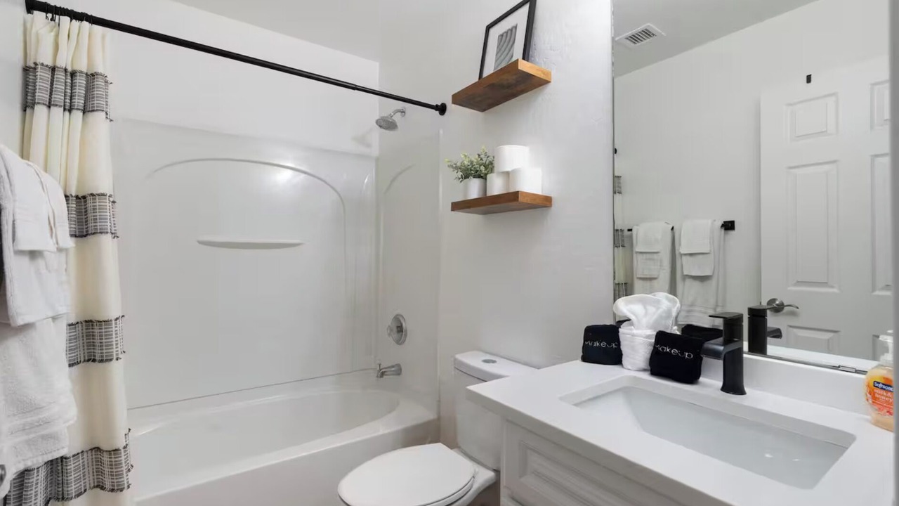 Photo of Bathroom in Eloy