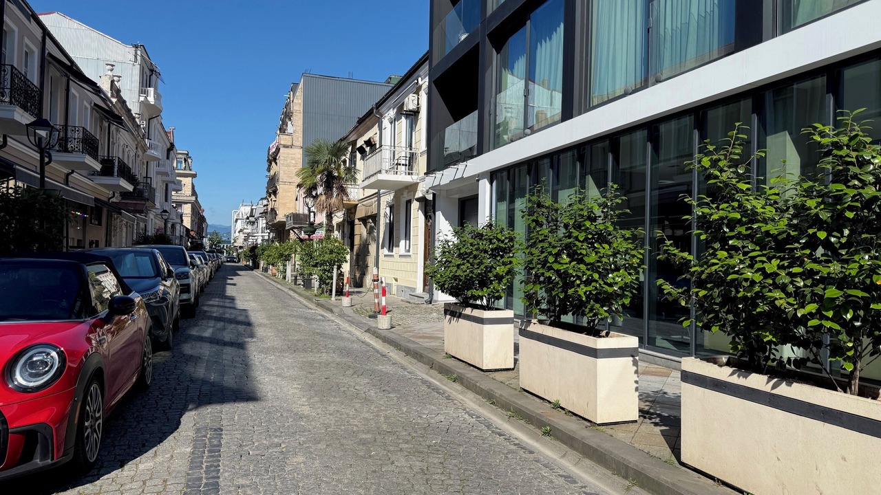 Photo of Outdoor in Old Boulevard