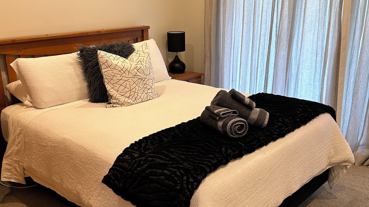 Photo of Bedroom in Helensville