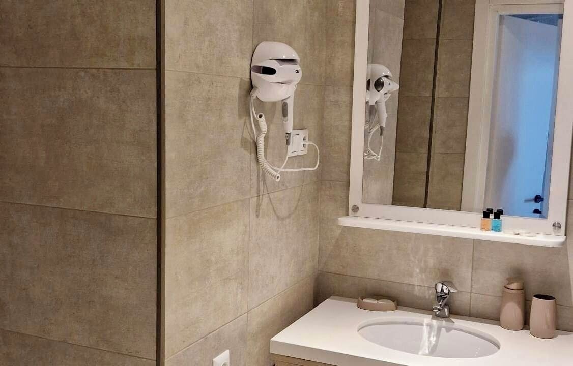 Photo of Bathroom in New Boulevard