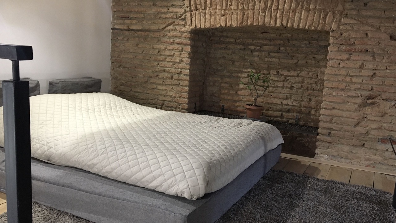 Photo of Bedroom in mtatsminda