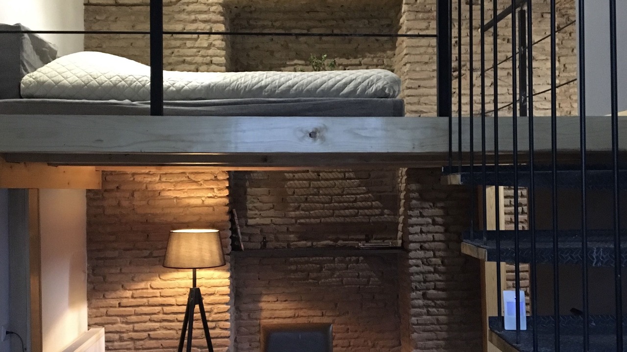 Photo of Bedroom in mtatsminda