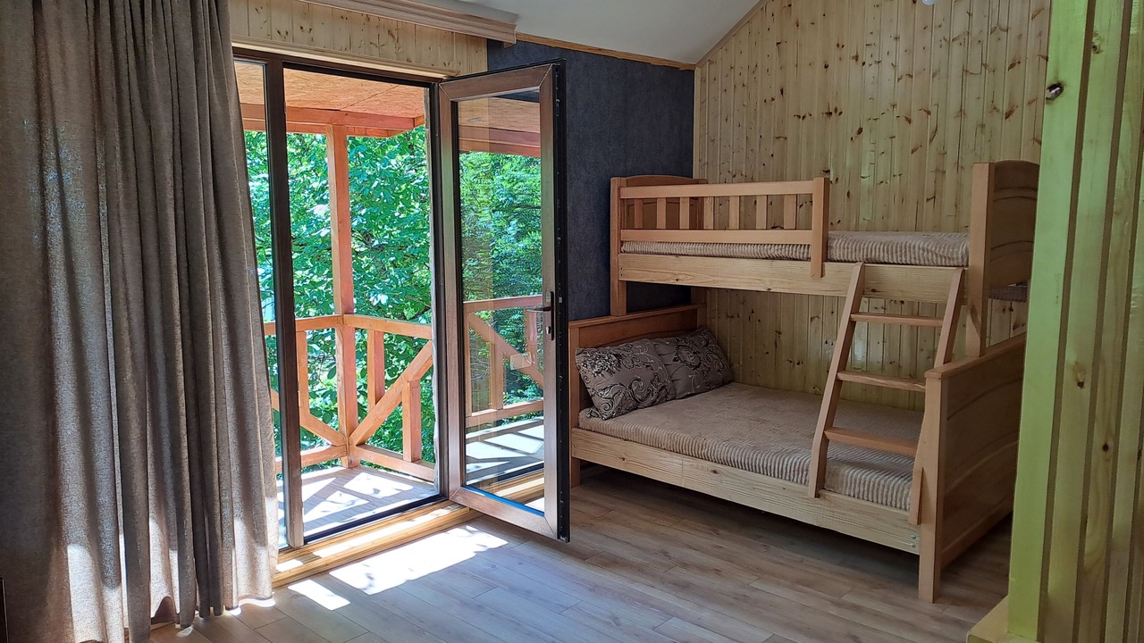 Photo of Bedroom in Likani
