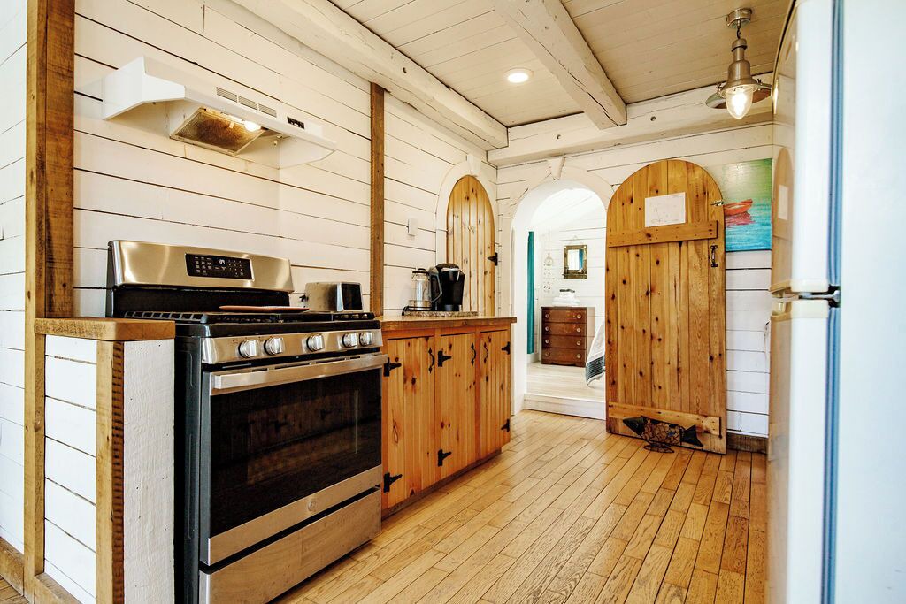 Photo of Kitchen in Boutiliers Point