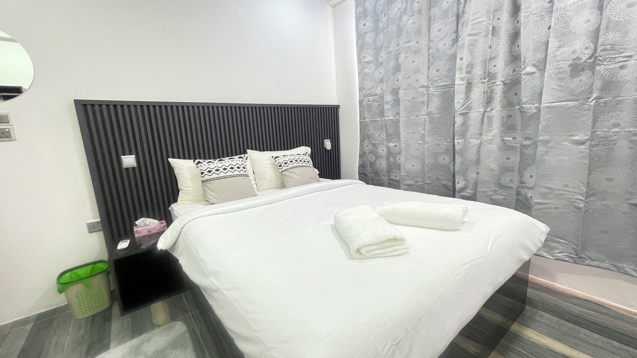 Photo of Bedroom in Male