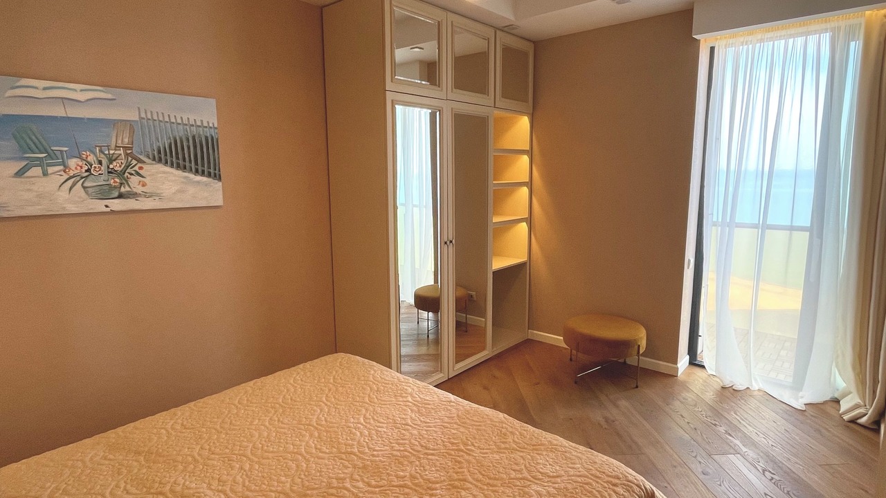 Photo of Bedroom in Old Boulevard