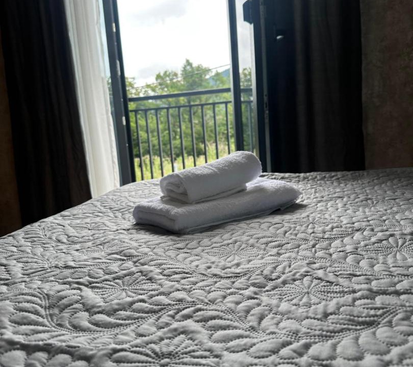 Photo of Bedroom in Likani