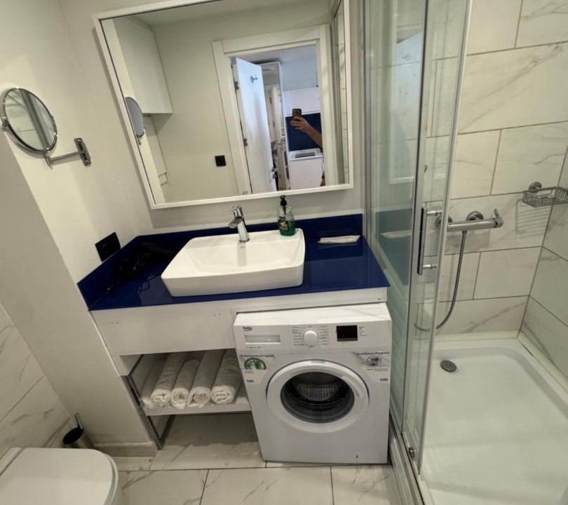 Photo of Bathroom in New Boulevard