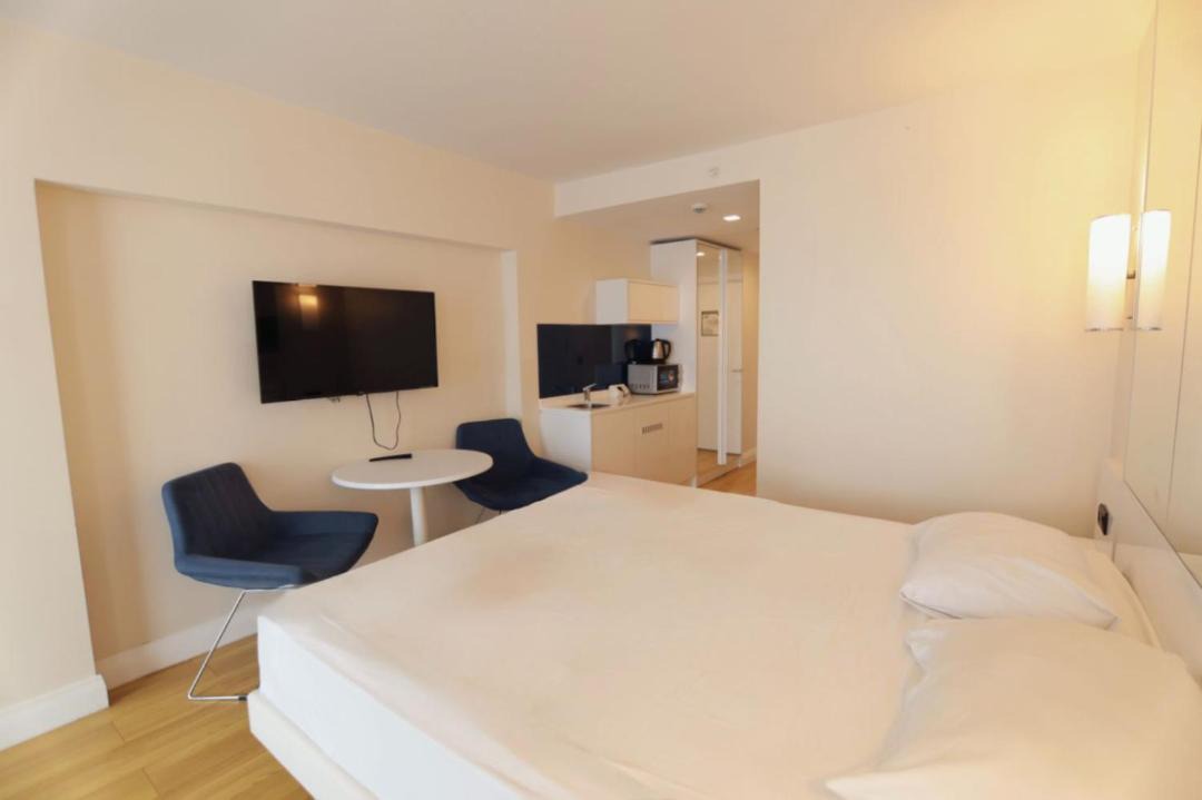 Photo of Bedroom in New Boulevard