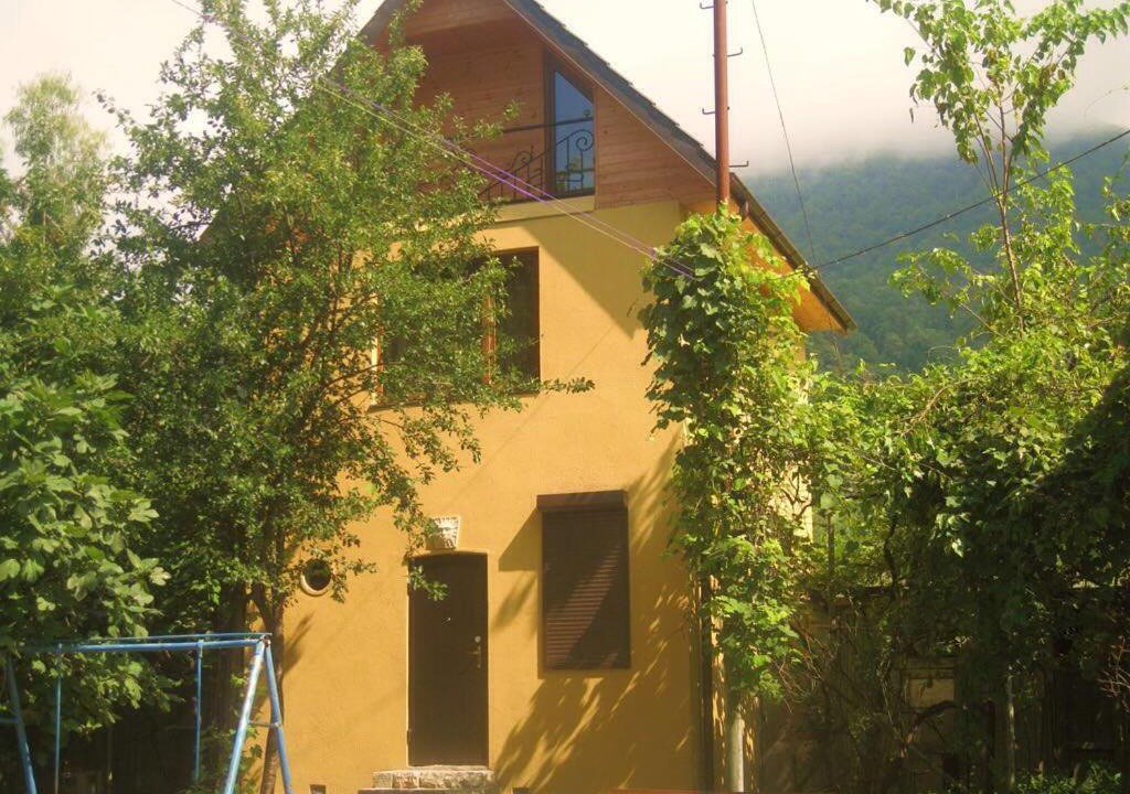 Photo of Buildings in New Athos