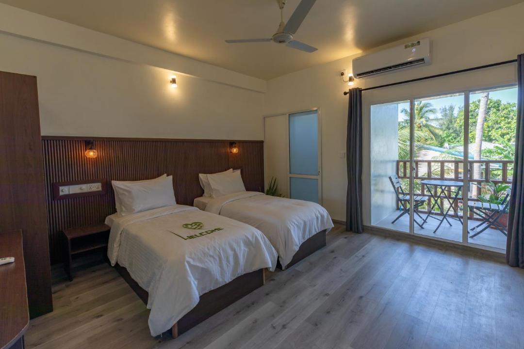 Photo of Bedroom in Omadhoo