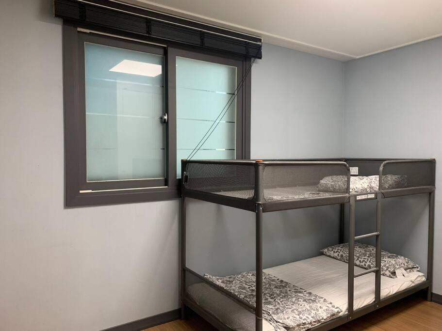 Photo of Bedroom in Yeongdo