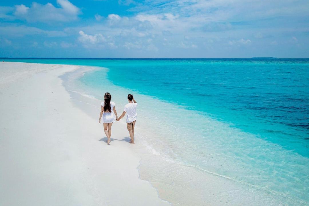 Photo of Human In Picture in Fodhdhoo